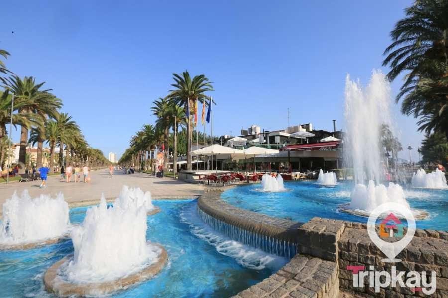 Luminoso Apartamento En Salou Con Terraza Y Parque Infantil Ideal Familias Buitenkant foto